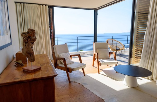 Le Lavandou Villa | Magnificent Ocean View House with Private Pool & Top Rating