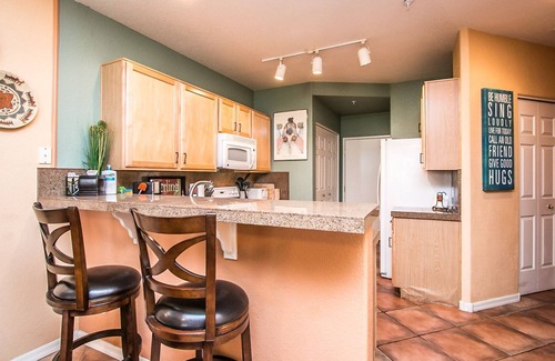 Superstition Springs Condo | Stunning Condo with Golf Course Views & Breathtaking Sunsets