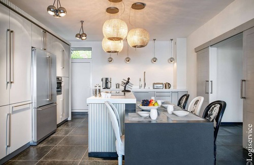 Port Grimaud House | Oceanfront Master House with Mooring and Breakfast Included