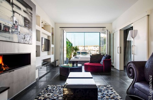 Port Grimaud House | Oceanfront Master House with Mooring and Breakfast Included