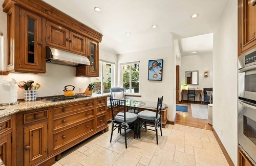 West Beach Apartment | Beautiful Ocean Getaway Near Beach & Downtown Attractions