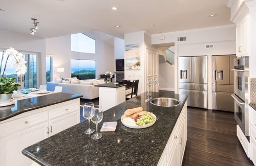 Central Malibu House | Ocean View Contemporary Home with Private Pool & Spa
