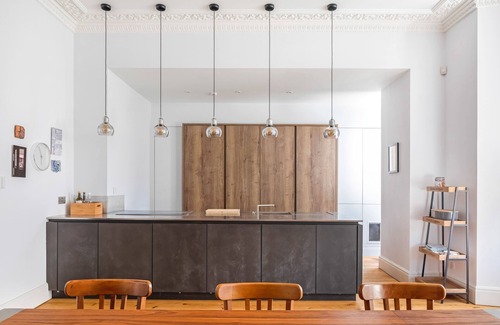 Clifton House | Renovated Period Home in Clifton: Family & Pet Friendly Stays