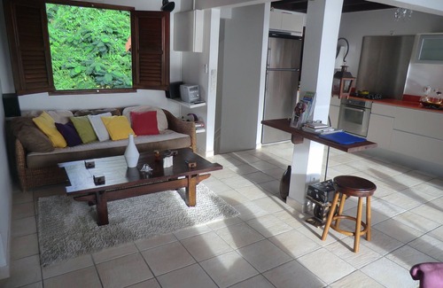 La Colline Apartment | Seaview Retreat: Guest Rated 9.6 with Spa & Pool Access