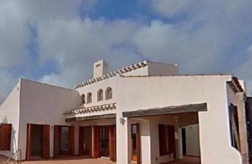 La Alberca Villa | Inviting Three-Bed Villa in El Valle with Pool & Hot Tub