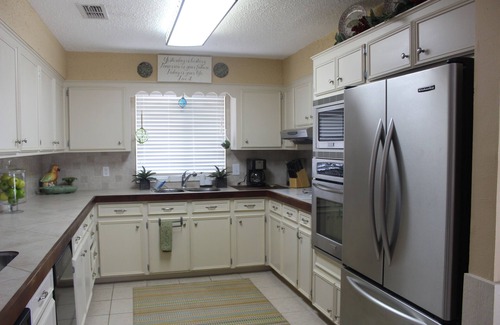 Palm Harbor House | Beautiful Rockport Vacation Home with Private Pool & Breakfast