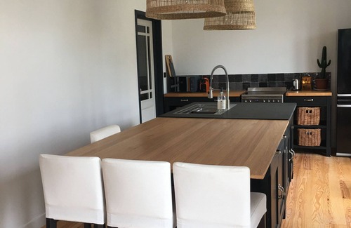 Doelan House | Beautiful Home with Oceanfront Views in Doelan Port