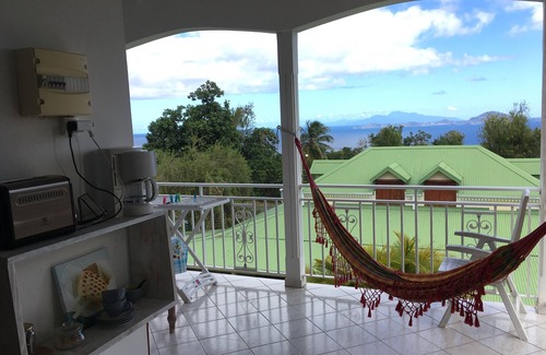 Trois-Rivieres Cottage | Breathtaking Oceanfront Views of the Saintes Archipelago