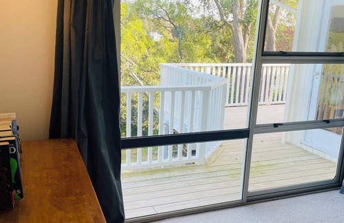 Patons Rock House | Scenic Ocean Views at Patons Rock - Guest Rated 10/10