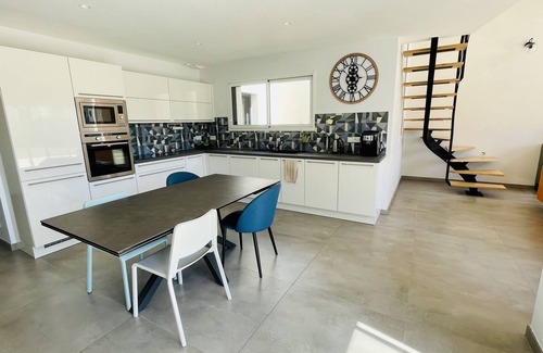 Penestin Villa | Beachside Villa with Pool and Spa, Rated 10/10 by Guests