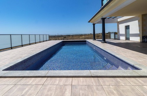Castro Marim Villa | Spacious 5-Bed Villa with Pool and Snooker Table Awaits