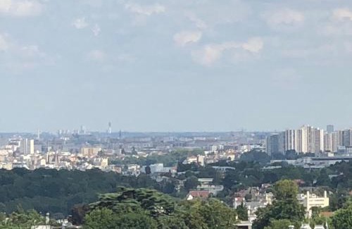 Ville-d'Avray Apartment | Exceptional 4-Star Hotel with Breathtaking Paris Views