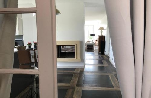 Ville-d'Avray Apartment | Exceptional 4-Star Hotel with Breathtaking Paris Views
