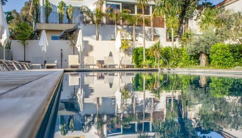 Saint-Tropez City Centre Apartment | Exclusive Resort with Private Beach and Ocean View Escape
