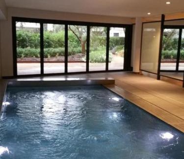 Saint-Tropez City Centre Apartment | Exclusive Resort with Private Beach and Ocean View Escape