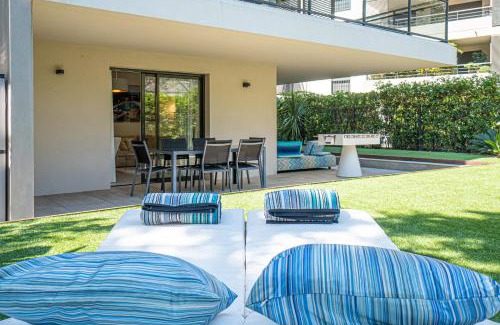Saint-Tropez City Centre Apartment | Exclusive Resort with Private Beach and Ocean View Escape