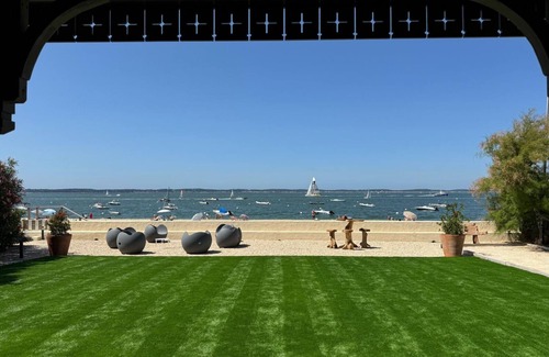 Arcachon Villa | Seaside Villa with Private Pool and Beach Access