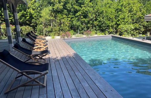 Arcachon Villa | Seaside Villa with Private Pool and Beach Access