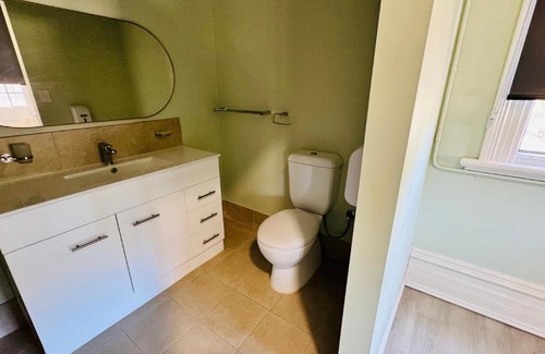 Greenbushes Hotel | Budget-Friendly Stay at Exchange Hotel Greenbushes