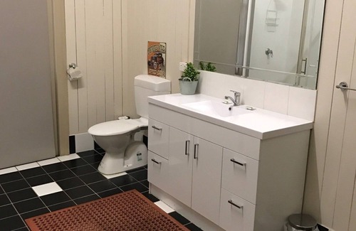 Toogoolawah Hotel | Welcoming Exchange Hotel Toogoolawah with Family-Friendly Dining