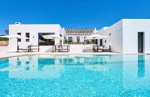 Sant Josep de sa Talaia Villa | Exclusive Villa with Ocean View & Private Pool in San Jose