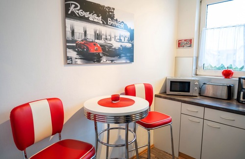 Niestetal Apartment | Stylish Apartment Near Downtown Kassel with Hercules View