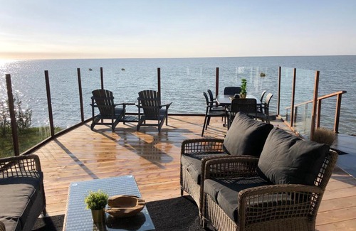 Bovenkarspel House | Elegant Markermeer Villa with Oceanfront Dining & Views
