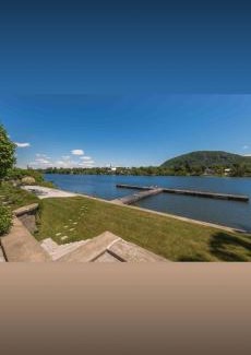 Beloeil Villa | Exclusif mansion luxe sur fleuve face mont st hilaire