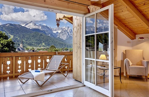 Garmisch-Partenkirchen Condo | Exclusive Holiday Apartment with Breathtaking Panoramic Views