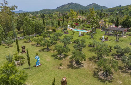 Alcudia Ski Chalet | Exceptional Estate with Climate-Controlled Pool & Ocean Views