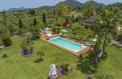 Alcudia Ski Chalet | Exceptional Estate with Climate-Controlled Pool & Ocean Views