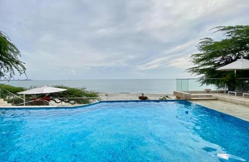 Papare Villa | Private Beach Villa with Ocean Views for Memorable Getaways