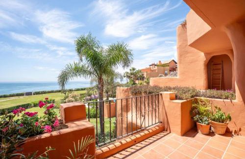 Marbella Apartment | Exclusive 1 line Beach Apartment in Marbella with Panoramic Views