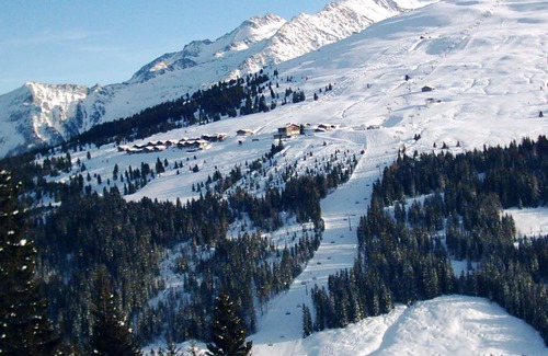 Hochkrimml Apartment | Inviting 2-Room Ski Apartment with Pool & Underground Parking
