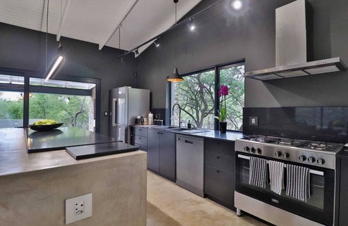 Marloth Park Villa | Family-Friendly 3-Bedroom Home Next to Kruger Park