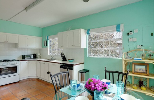 Brighton Villa | Exclusive Beachfront Villa with Private Pool and Spa