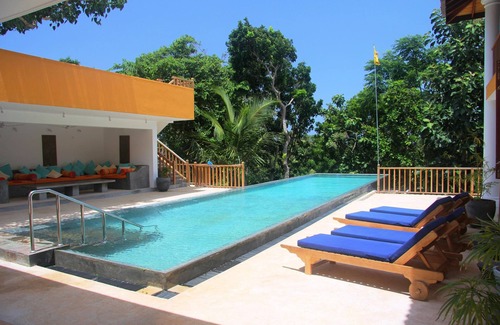 Devinuwara Villa | Exclusive 5 Bed Villa with Infinity Pool and Ocean Views