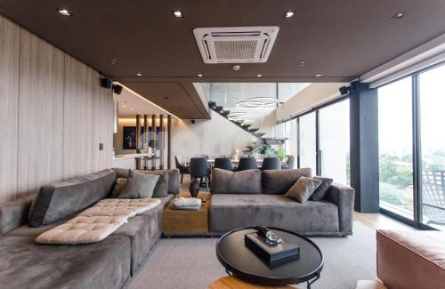 Asuncion Hotel | Exclusive Penthouse Retreat with Pool in Herrera