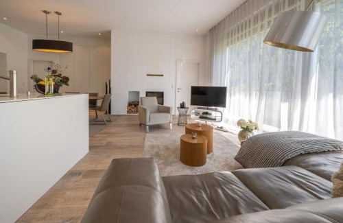 Kappl Apartment | Top-Rated Residenz Schooren des Alpes with Oceanfront Pool