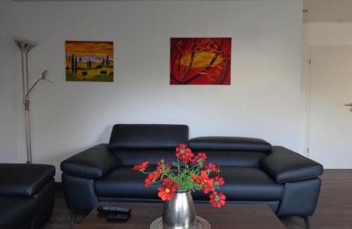 Rees Apartment | Top-Rated Exclusive Apartment - Rees with Spa & Restaurant
