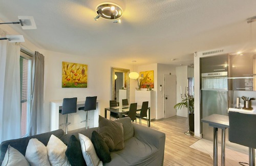 Gablenberg Apartment | Stylish Apartments in Stuttgart - Gablenberg with Spa & Kitchen