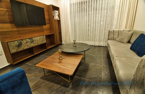 Zapopan Apartment | Stylish Modern Apartments with Pool in Av. Guadeloupe GDL