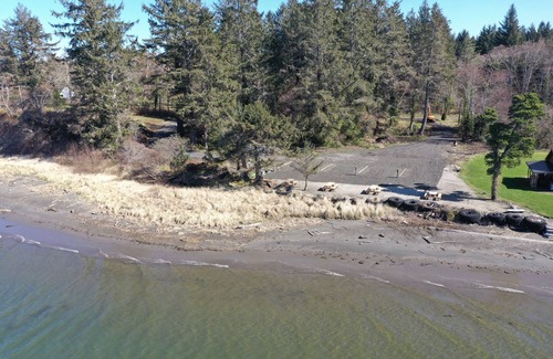 Grays Harbor County Apartment | Premier Bayside RV Sites with Family and Pet-Friendly Amenities