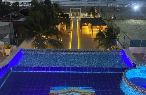 La Boquilla Villa | Exclusive Beach Mansion: Top-Rated Oceanfront Getaway