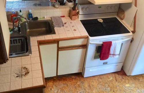 Pulaski House | Pet-Friendly Beachfront Retreat with Ocean Views & More