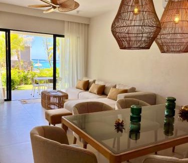 Belle Mare Apartment | Seaside Beachfront Apartment with Private Pool & Ocean Views
