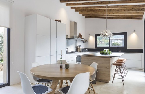 Soller House | Designer Villa with Mountain Views & Private Pool Oasis