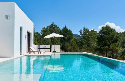 Sant Josep de sa Talaia Villa | Elegant Villa with Ocean View, Pool & Minutes to Beach