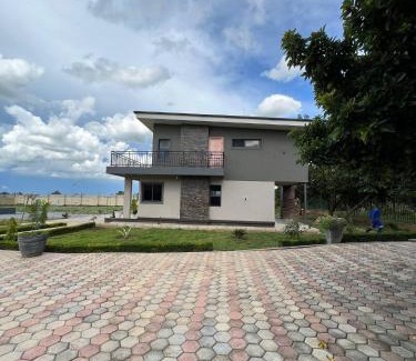 Lusaka Apartment | Relaxing Farm Getaway with Oceanfront Views & Hot Tub