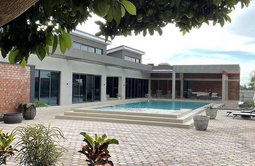 Lusaka Apartment | Relaxing Farm Retreat with Sauna and Fire Pit Amenities